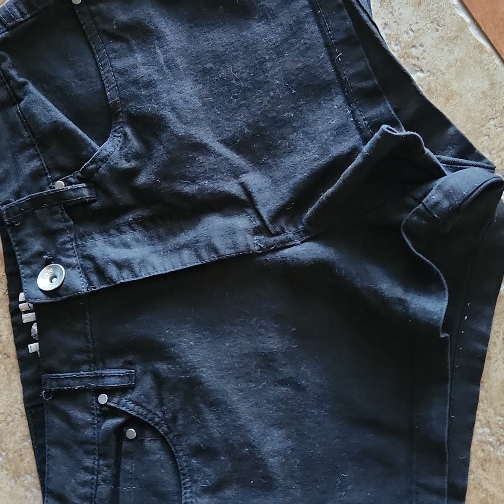 Dollhouse black shorts womans juniors size 9